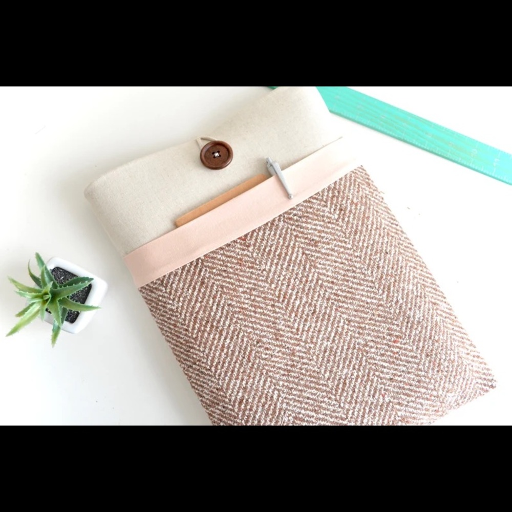 MacBook Air Laptop Sleeve- Pink Herringbone